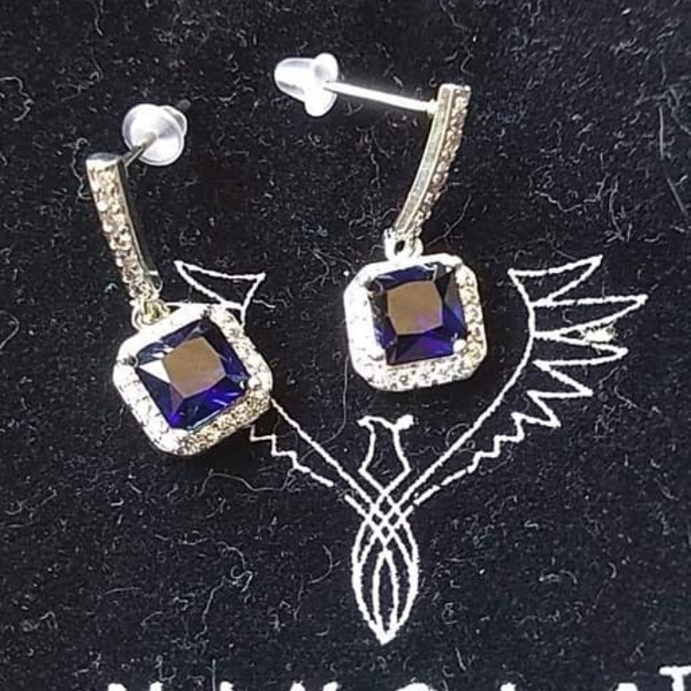 Nikola Valenti drop earrings